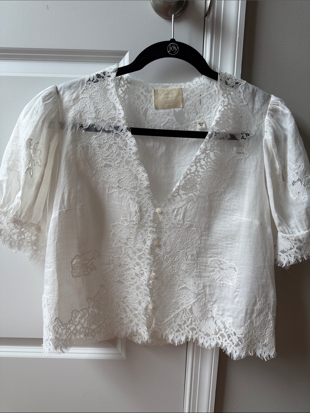 Doen White Lace blouse